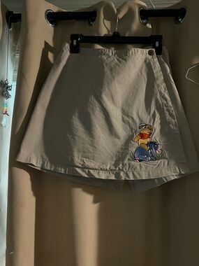 Disney vintage 90s Beige Skort with Winnie the Pooh & Eeyore Embroidery